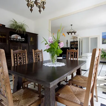 Maison Dans Un Ecrin De Verdure Apartment